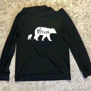 Black mama bear long sleeve hooded t-shirt